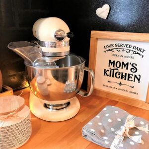 Mom's Kitchen un des cadres faits main de COSYHOME à personnaliser : un beau cadeau pour Maman